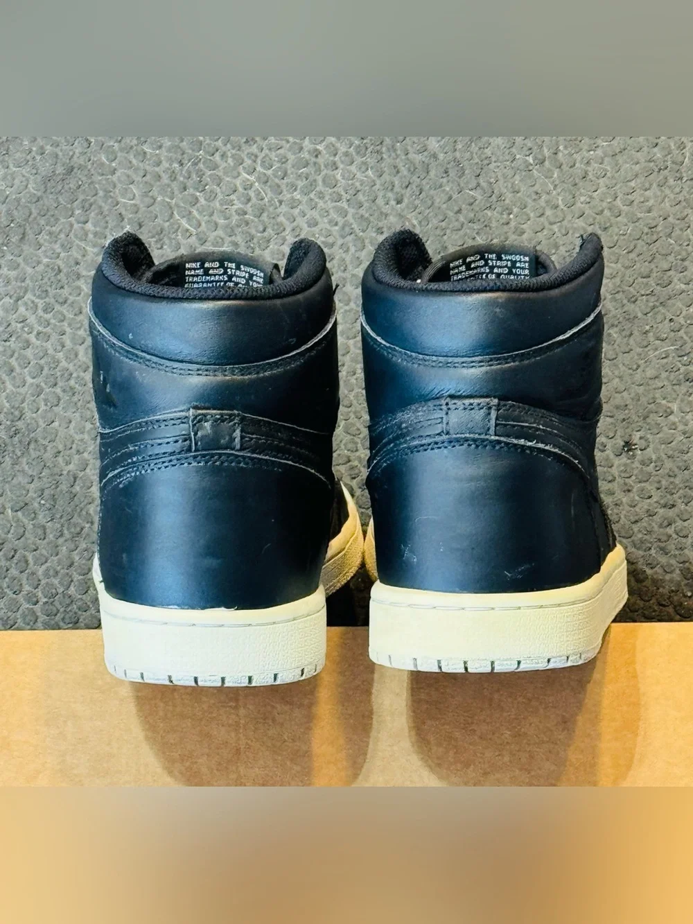 Jordan 1 Retro High OG ‘Cyber Monday’ 2015 (Sz 8M/9.5W)